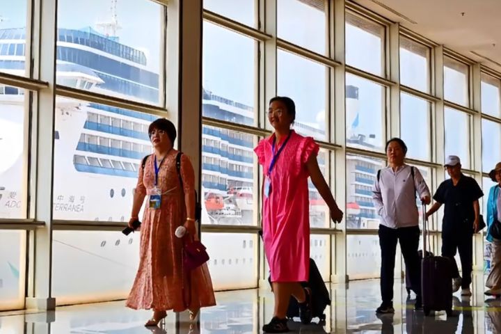 AI定製旅遊應用範圍也從單純的行程推薦，延伸至交通、住宿、餐飲、導覽、影像處理及預訂等完整旅遊流程。圖/取自新華社
