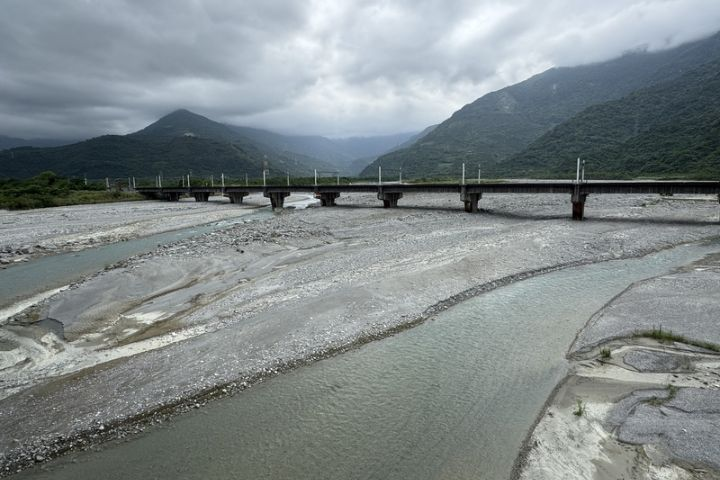 花蓮萬里溪堰塞湖發布黃色警戒　防溢流　近170人預防性撤離