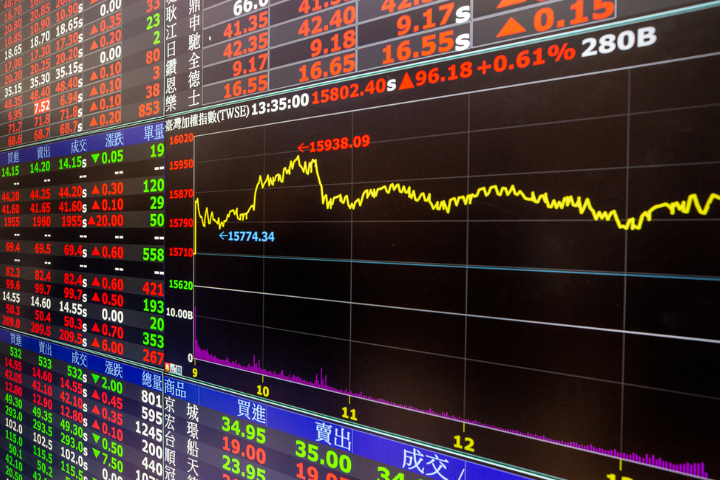 【伊朗危機】戰火引爆全球股災！台股開盤暴跌770點　油價狂飆、避險資產齊升