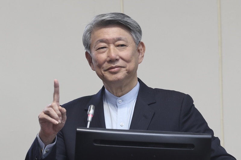 張啓楷批郭智輝：「想搶在520前打包走人」