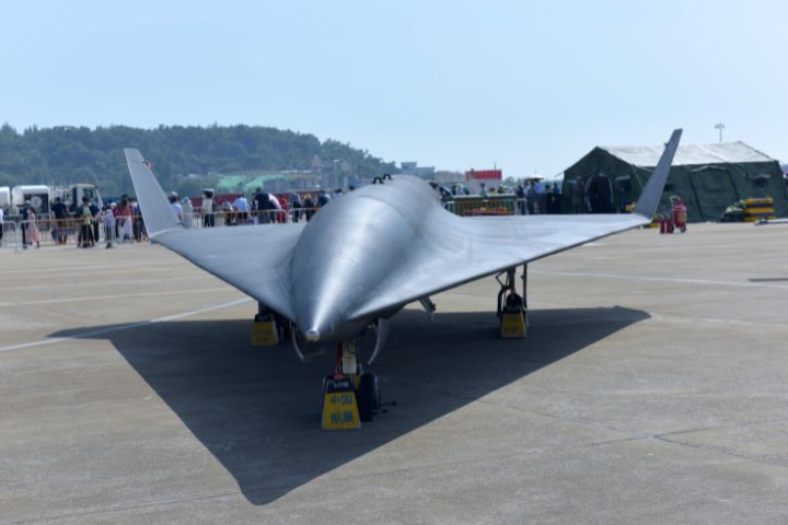 「四川」艦的航空聯隊不會僅限於攻擊-11艦載機,圖為攻擊-11無人機。圖/記者楊俊斌攝