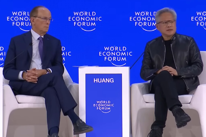 【有片】駁斥泡沫論！黃仁勳豪言：水電工、建築工「AI時代」薪資直衝美元6位數