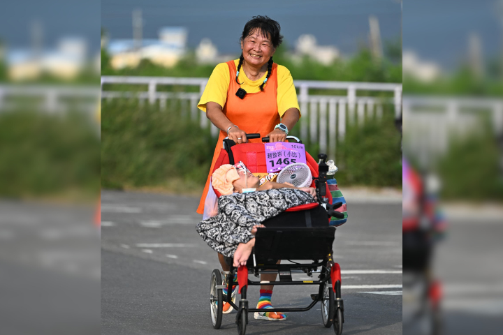 腦麻兒「小比」病逝  曾登玉山、征戰300場路跑 超跑媽媽慟：去當天使了