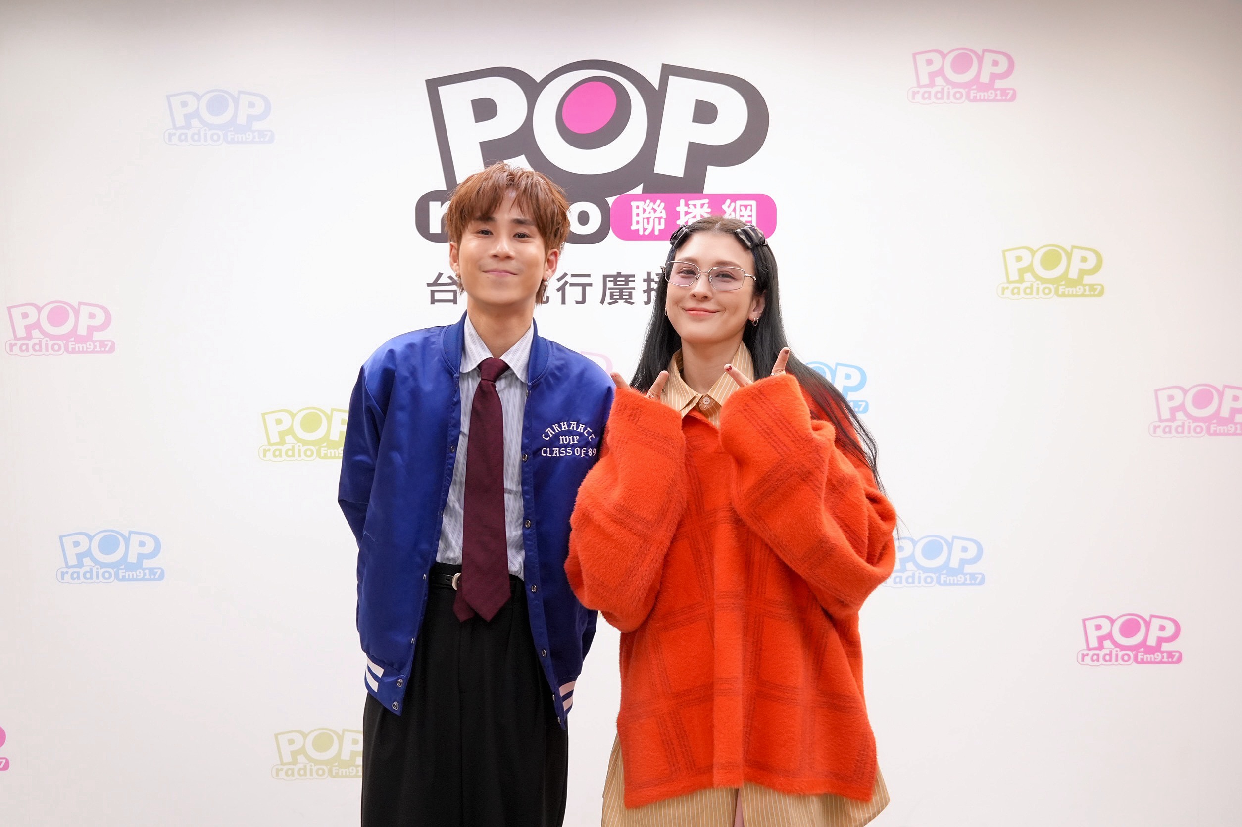 片山凉太日前造訪了 Pop Radio《鬧著玩音樂》節目，與主持人魏如昀相見歡。圖/大元娛樂提供