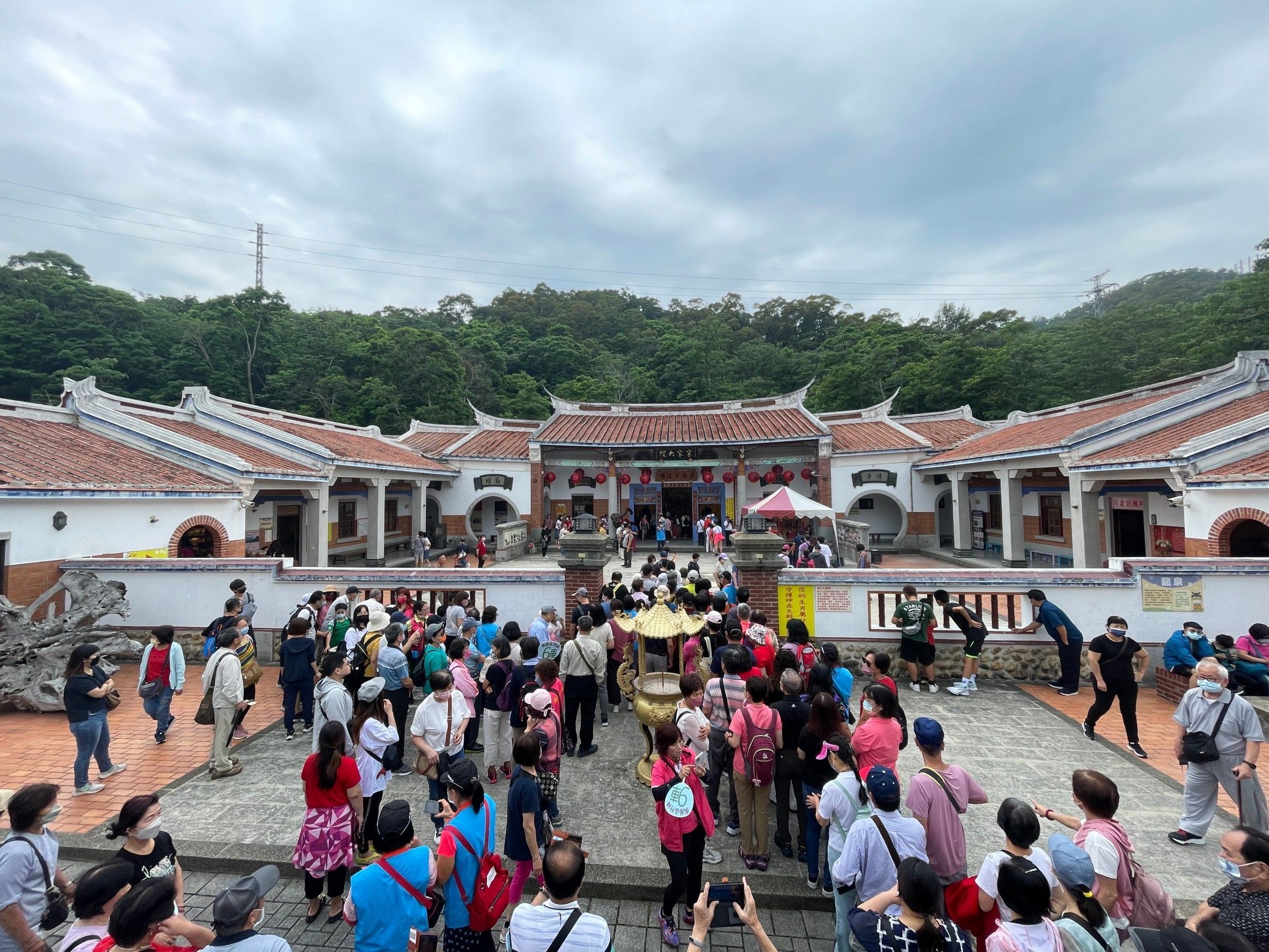 姜太公中部道場客家大院走春祈福好去處。圖/姜太公中部道場提供