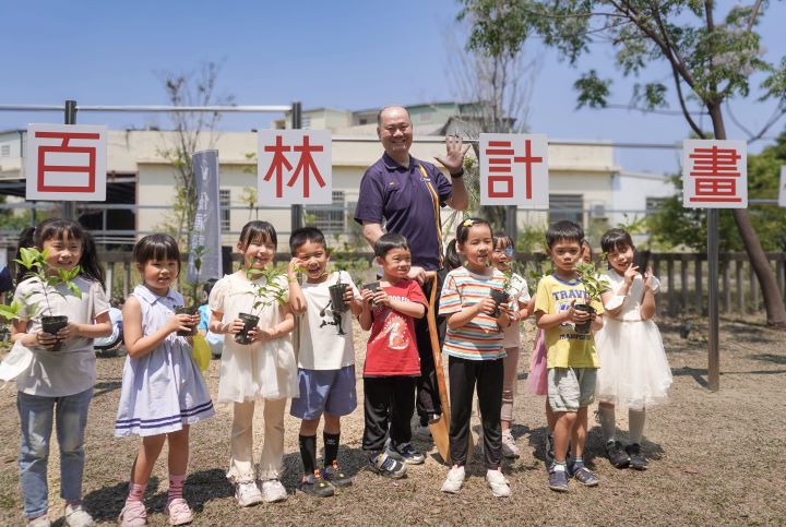 此次歐德百林計畫植樹活動排放約 388 公斤碳量，種下的桂花已超額抵銷一噸碳排放，以科學數據落實淨零目標！圖/歐德集團提供