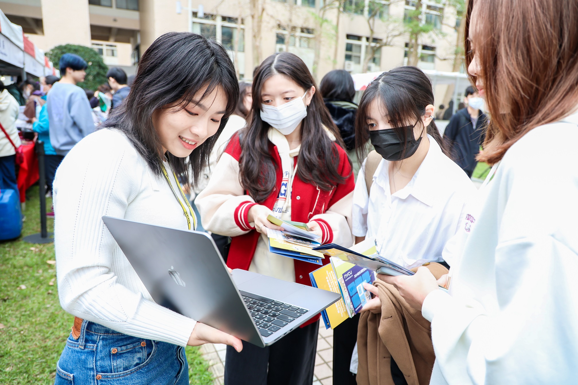 台大、陽交大皆強調，學習歷程檔案重點是展現學生透過活動學習到的能力。圖/取自陽交大學校官網