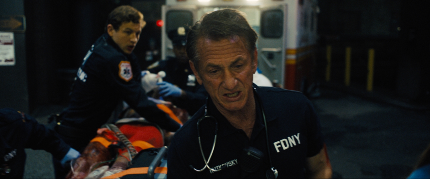 第76屆坎城影展競賽片《救援生死線》（Black Flies）由《自由大道》兩屆奧斯卡影帝西恩潘（Sean Penn）、《一級玩家》人氣男星泰謝里丹（Tye Sheridan）共同主演。圖/車庫娛樂提供