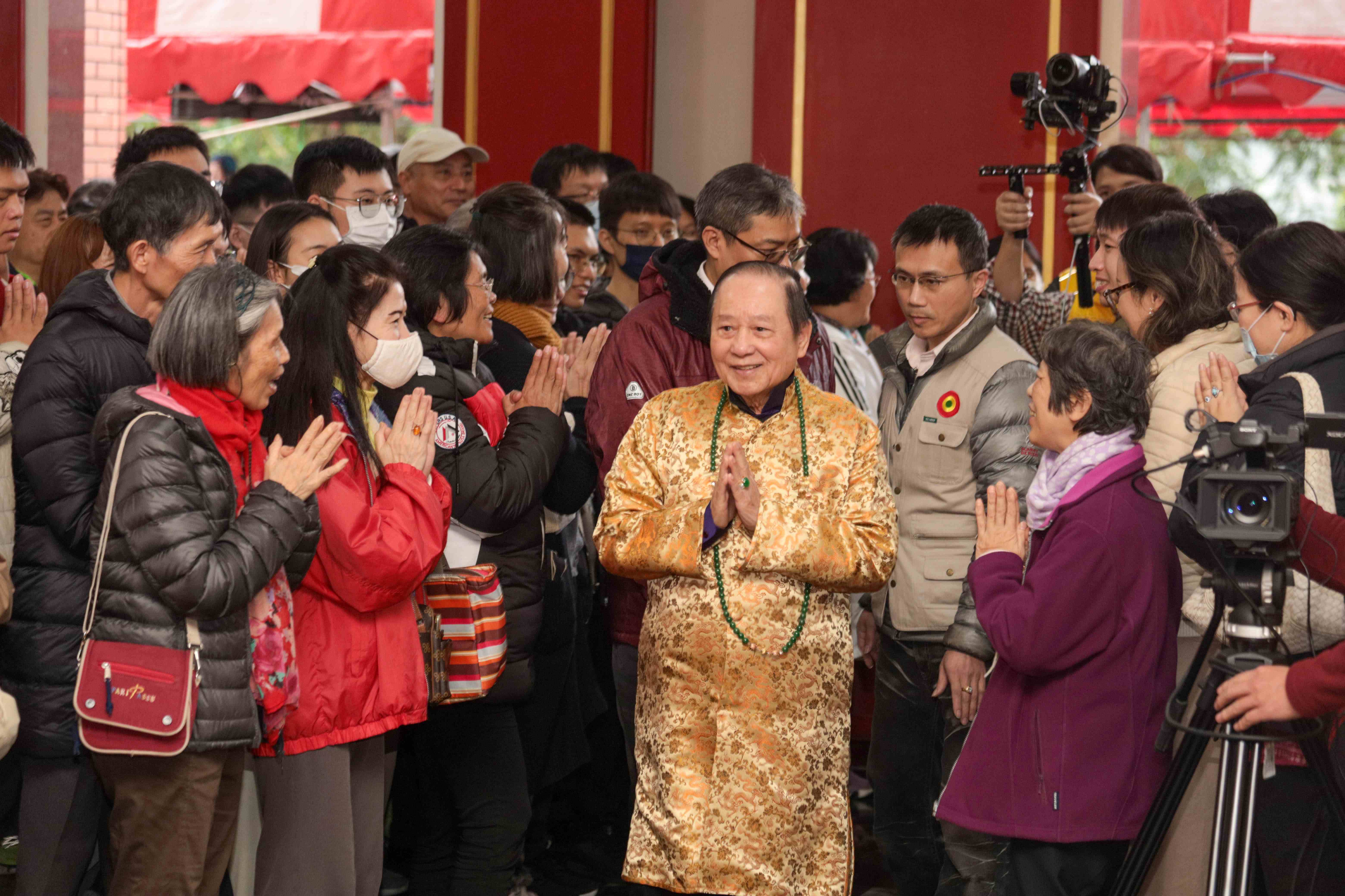 新竹關西藥師佛禪寺與慈航觀音禪寺元旦雙雙舉辦大法會，恭請禪宗第八十五代宗師悟覺妙天禪師主持。圖/關西藥師佛禪寺、關西慈航觀音禪寺提供