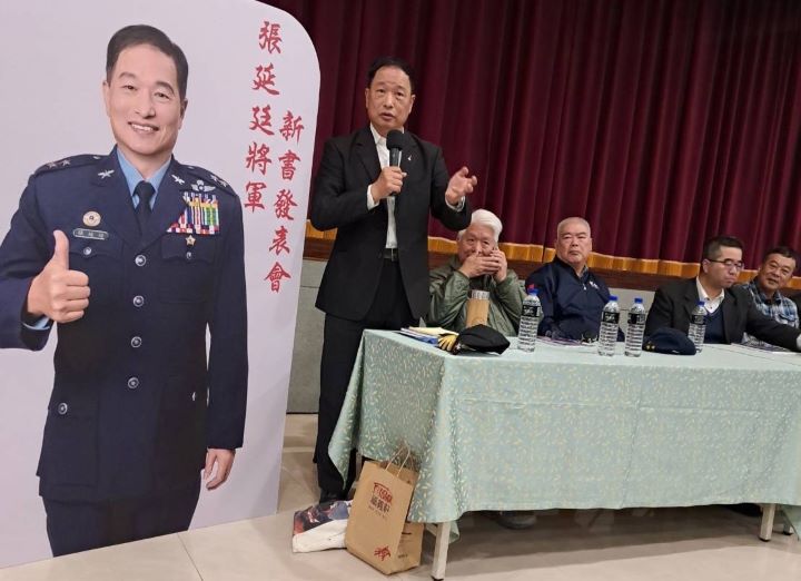 張延廷與粉絲分享他的奮鬥人生故事。圖/李吉安提供