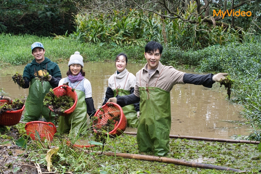 《花甲少年趣旅行》伊正（左1）對謝佳見（右1）「貴族氣質」印象大翻轉。圖/台灣大哥大MyVideo提供